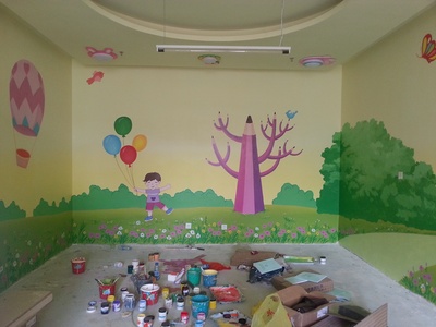 童夢(mèng)天地 昆明西山區(qū)人民醫(yī)院兒童病房墻體彩繪，繪就溫暖療愈空間